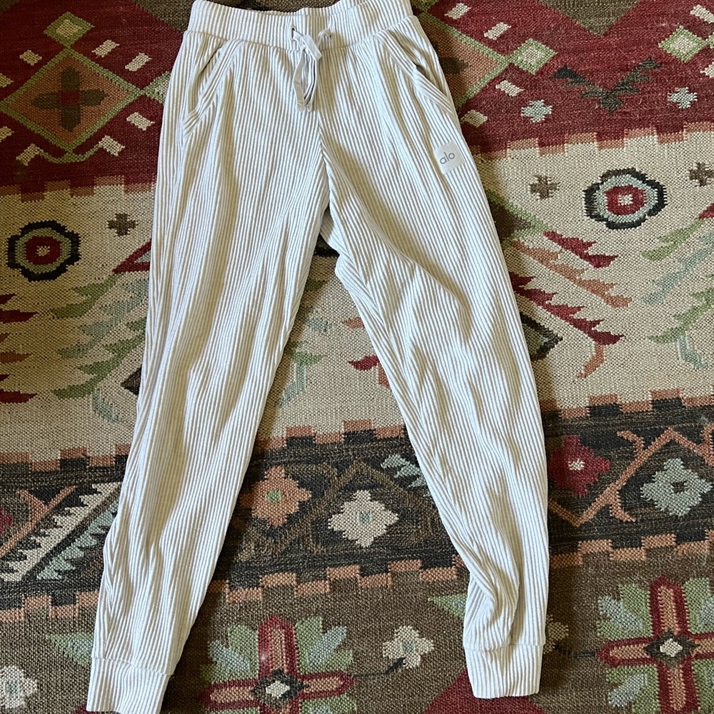 Alo sweatpants